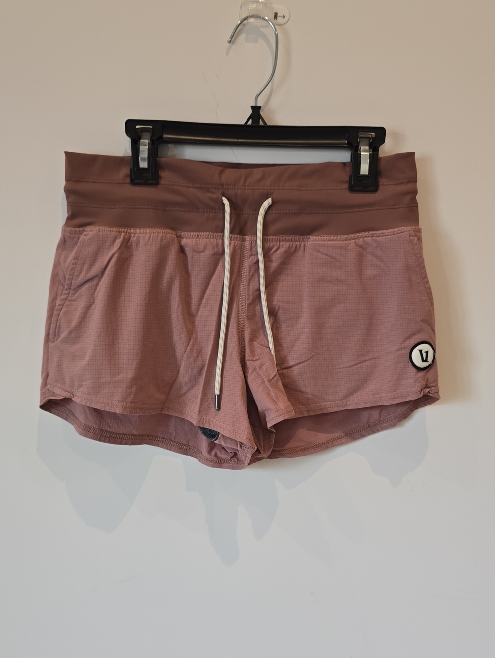 Vuori Dusty Rose Athletic Shorts with Drawstring, Lined XS